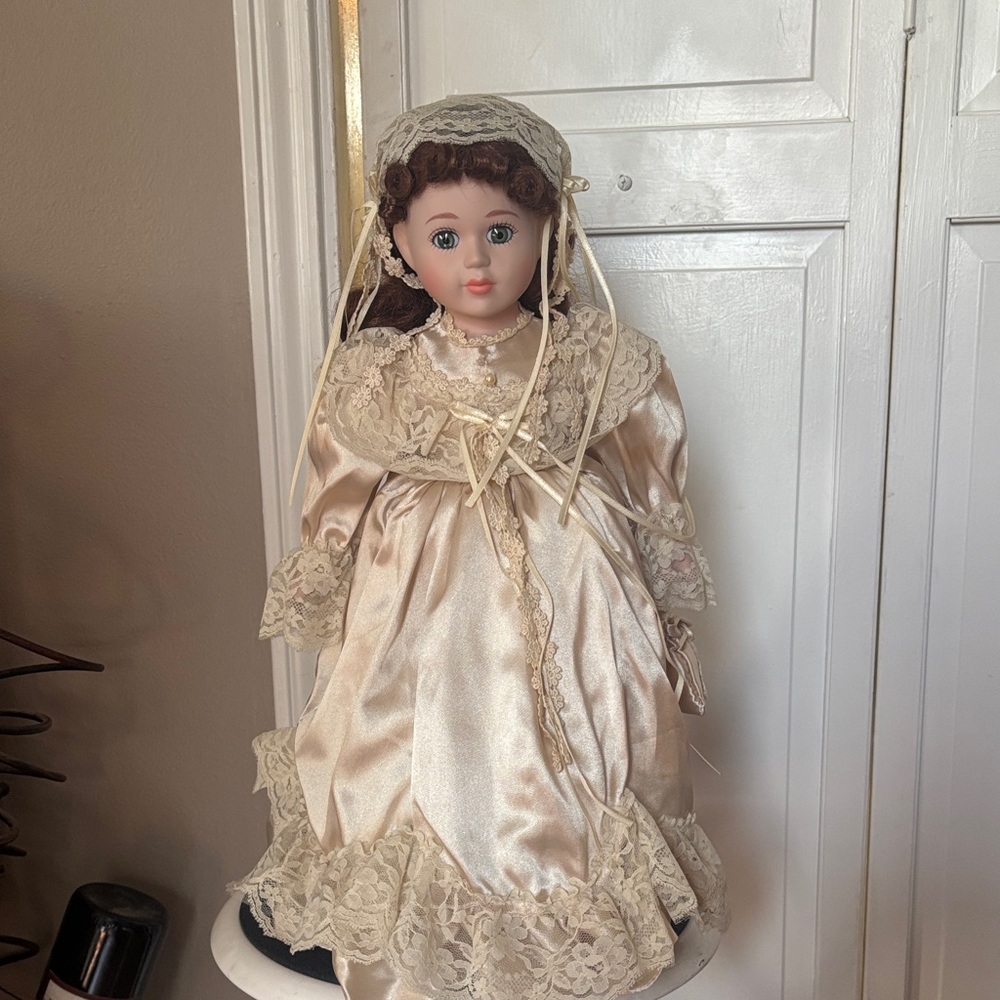 Charming Porcelain Cream Doll with Lace Accents - Picture 2 of 11
